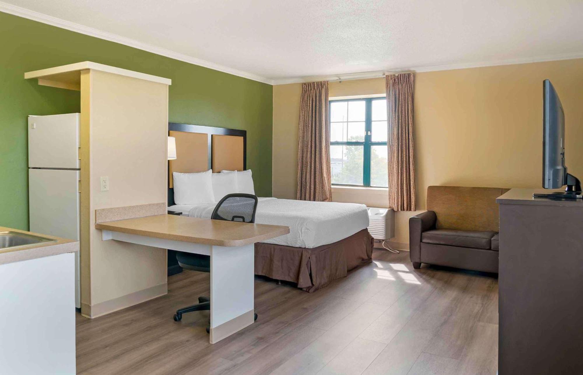 Extended Stay America Suites - Detroit - Madison Heights Zewnętrze zdjęcie