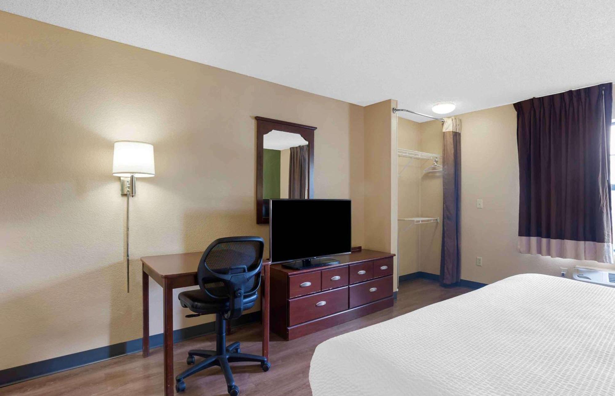 Extended Stay America Suites - Detroit - Madison Heights Zewnętrze zdjęcie