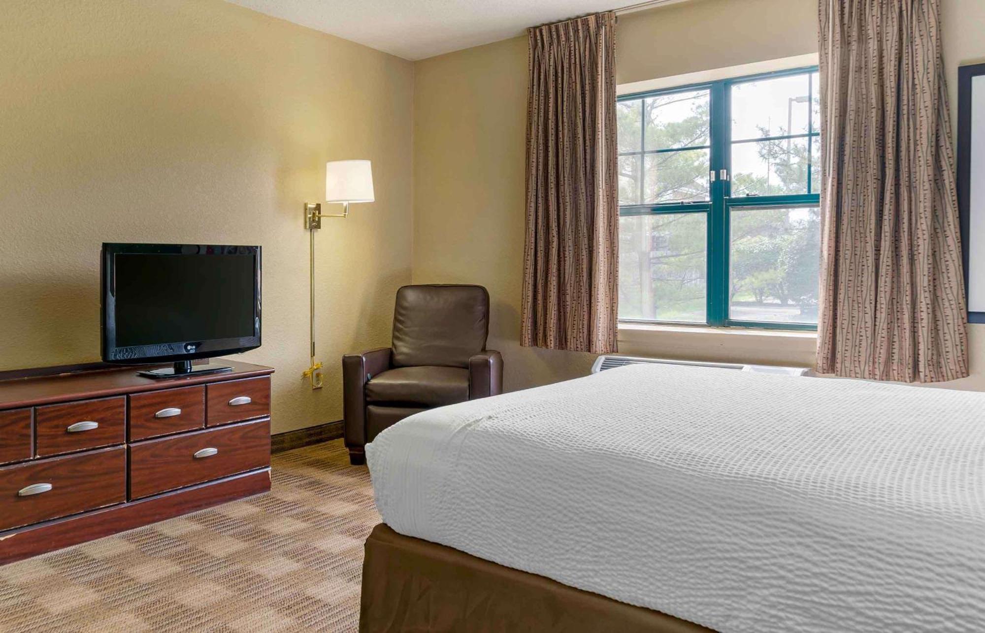 Extended Stay America Suites - Detroit - Madison Heights Zewnętrze zdjęcie