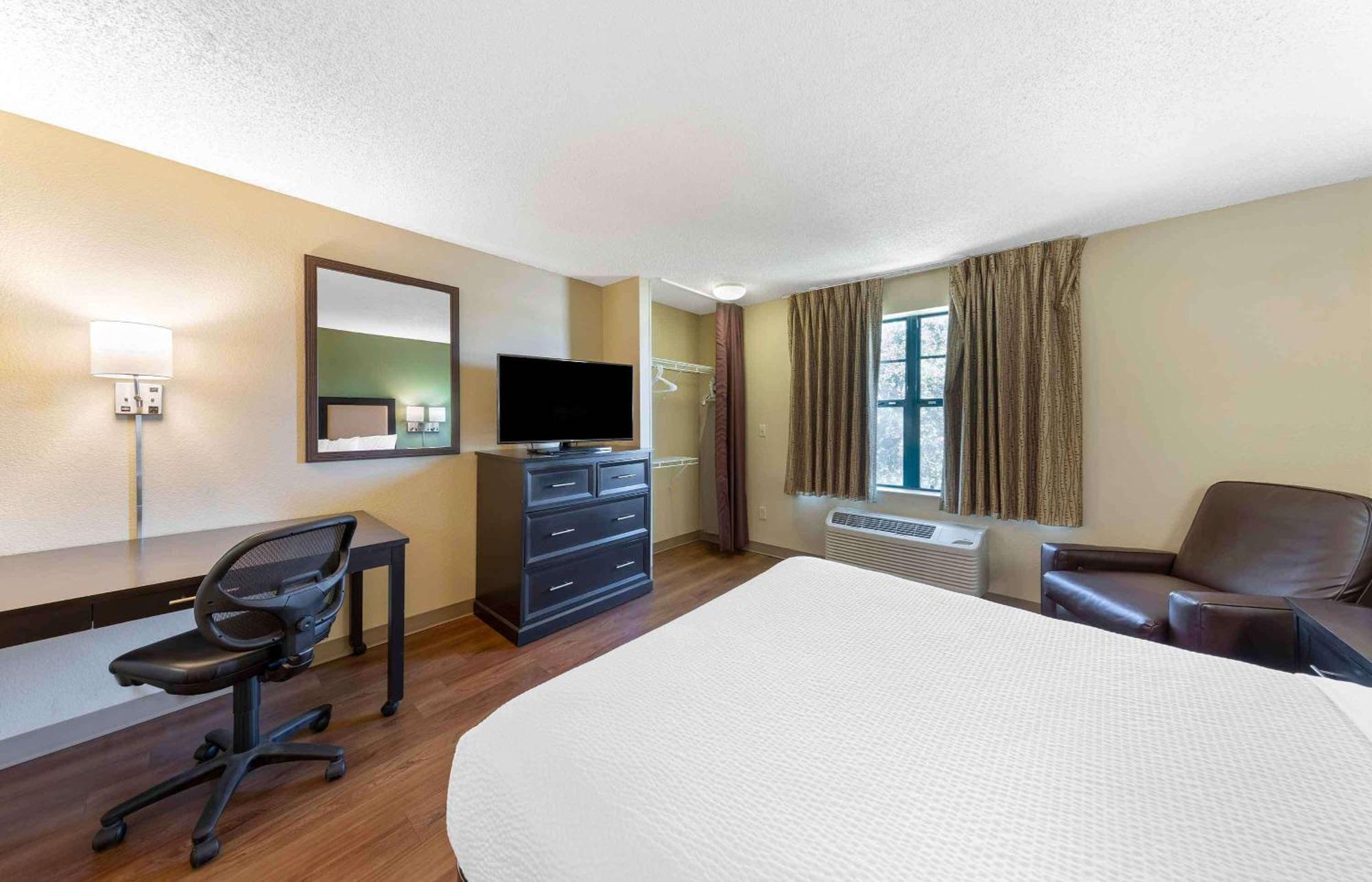 Extended Stay America Suites - Detroit - Madison Heights Zewnętrze zdjęcie
